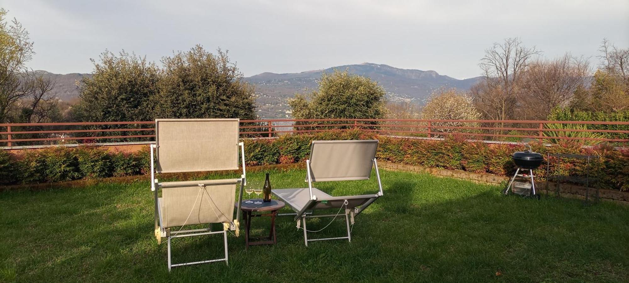 Mirasole Holiday House Leggiuno Экстерьер фото